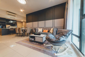 Mosaic Grand Luxury 3BR w bathtub near Midvalley by Our Stay